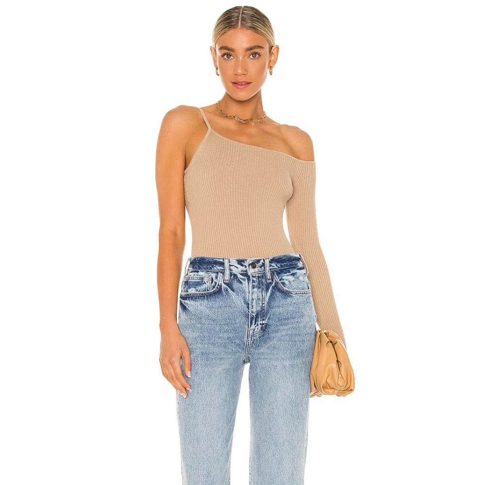 REVOLVE h:ours Maggie One Shoulder Sweater in Nude - XSmall